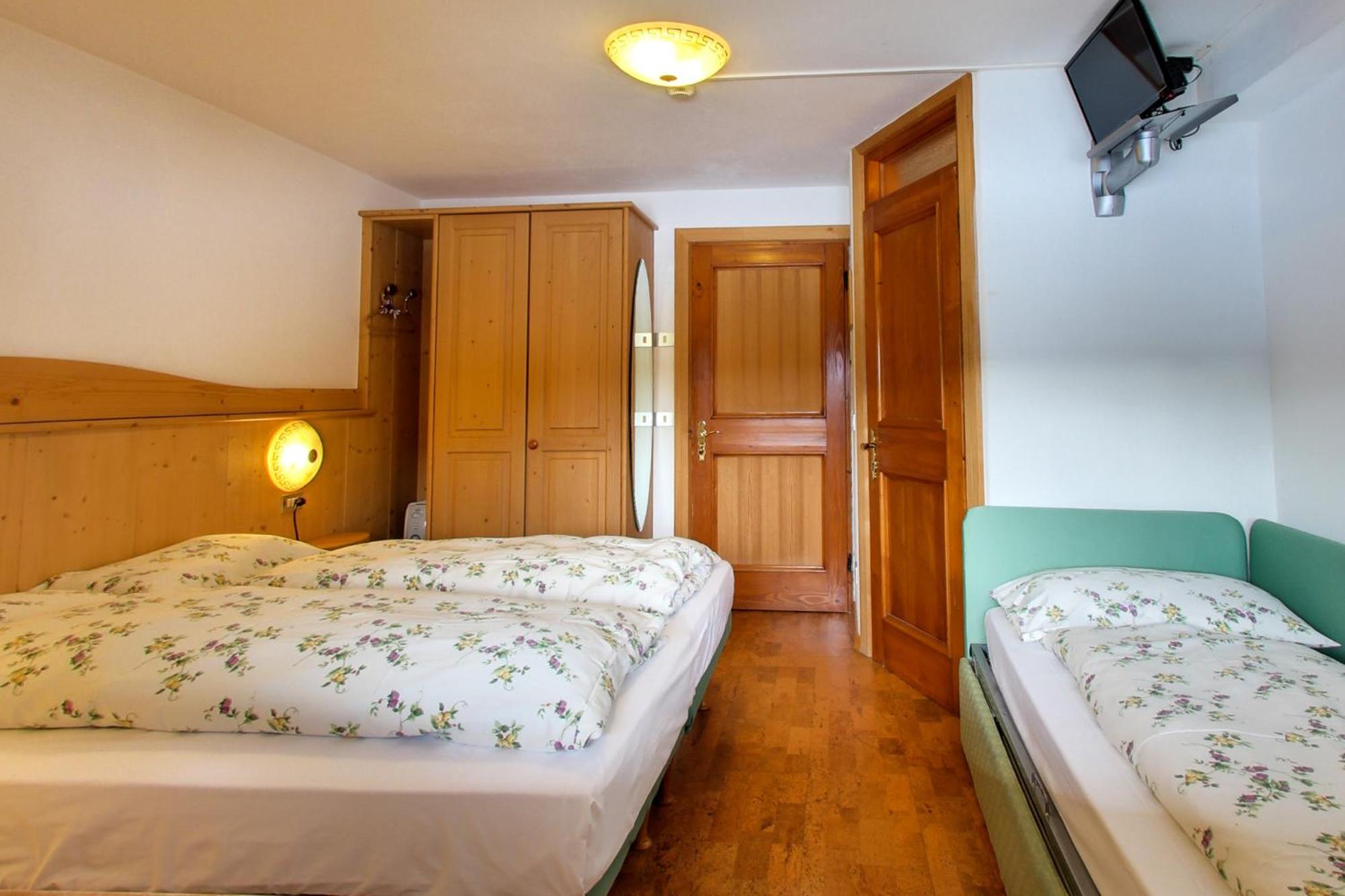Rifugio Flora Alpina Otel Passo San Pellegrino Dış mekan fotoğraf